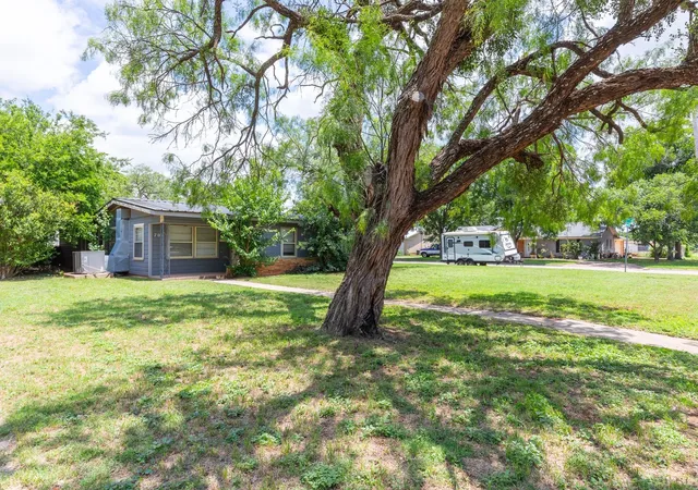 Photo 3 of Single family home for sale at 701 Forrest Ave, Abilene, TX 79603 | MLS# 21302750 | Listing updated on 2026-08-26