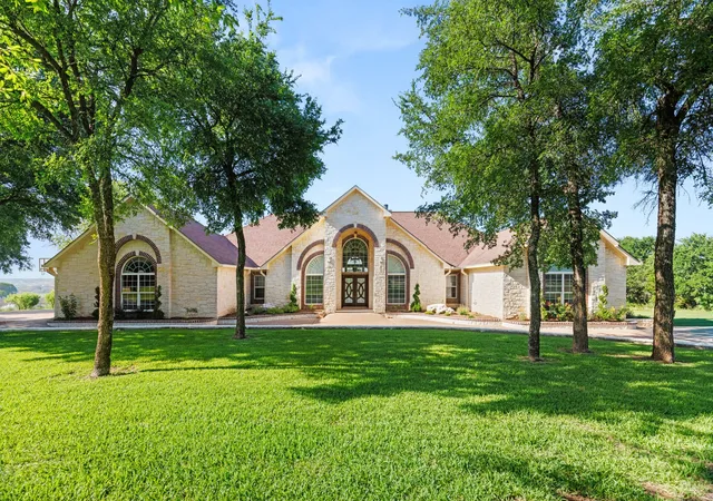 Photo 1 of Single family home for sale at 314 Cresthill Cir, Valley Mills, TX 76689 | MLS# 21303482 | Listing updated on 2026-08-22
