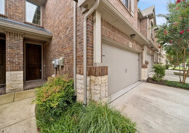 Photo 3 of Townhouse for sale at 388 Jacob Ln, Fairview, TX 75069 | MLS# 21295964 | Listing updated on 2026-08-22