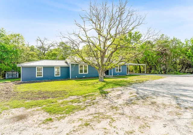 Photo 3 of Single family home for sale at 2416 Ivie Ln, Weatherford, TX 76087 | MLS# 21303773 | Listing updated on 2026-08-18