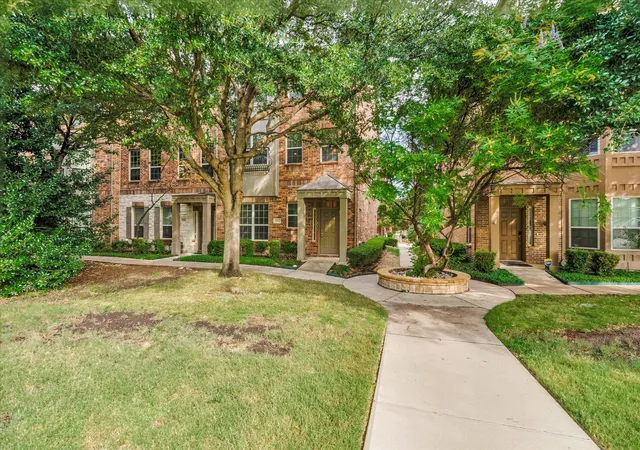 Homes for sale in Addison, TX | 3912 Amberwood Dr, Addison, TX 75001 | MLS# 21303949