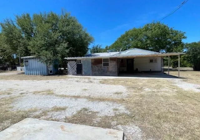 Homes for sale in Bridgeport, TX | 312 Alexander Ln, Bridgeport, TX 76426 | MLS# 21303951