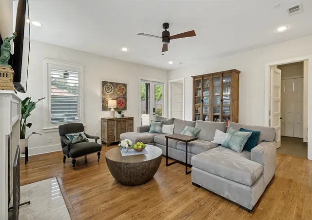 Photo 2 of Single family home for sale at 5427 Richmond Ave, Dallas, TX 75206 | MLS# 21303659 | Listing updated on 2026-08-04