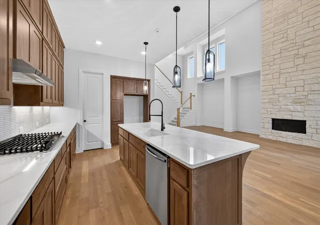 Photo 3 of Single family home for sale at 1537 Thicket Hill Dr, Van Alstyne, TX 75495 | MLS# 21303857 | Listing updated on 2026-10-07