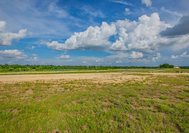 Homes for sale in Lorena, TX | 240 Lakeside Landing, Lorena, TX 76655 | MLS# 21296353