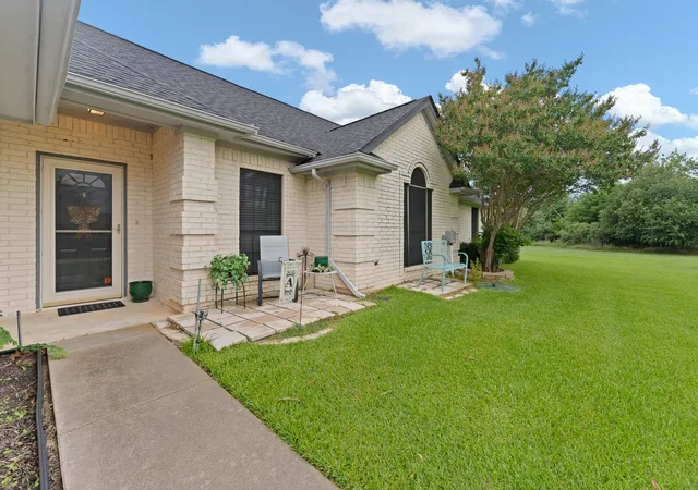 Homes for sale in Whitney, TX | 24068 Stonewood Dr, Whitney, TX 76692 | MLS# 21304043