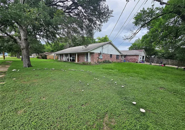 Homes for sale in Groesbeck, TX | 1003 W Angeline St, Groesbeck, TX 76642 | MLS# 21301504