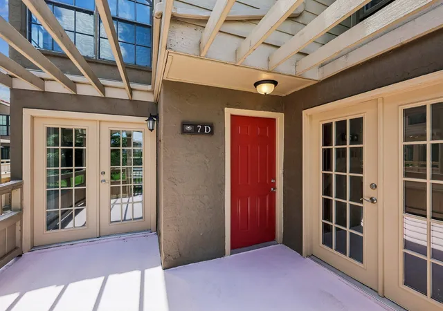 Photo 2 of Sale Pending at 5200 Martel Ave #7D, Dallas, TX 75206 | MLS# 21304118 | Listing updated on 2026-08-22