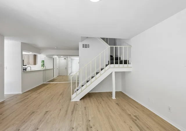 Photo 4 of Sale Pending at 5200 Martel Ave #7D, Dallas, TX 75206 | MLS# 21304118 | Listing updated on 2026-08-22