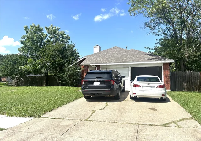 Photo 1 of Single family home for sale at 8625 Douglas Ave, Rowlett, TX 75089 | MLS# 21304193 | Listing updated on 2026-07-10