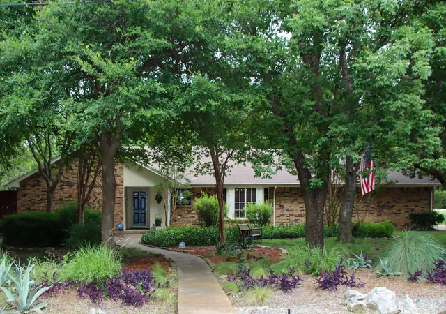 Homes for sale in Dallas, TX | 5240 Kiwanis Rd, Dallas, TX 75236 | MLS# 21301888