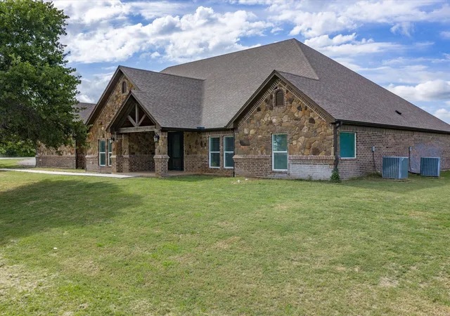 Homes for sale in Decatur, TX | 910 County Road 1111, Decatur, TX 76234 | MLS# 21303921
