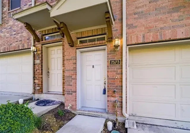 Photo 3 of Townhouse for sale at 2573 Jacobson Dr, Lewisville, TX 75067 | MLS# 21294857 | Listing updated on 2026-08-28