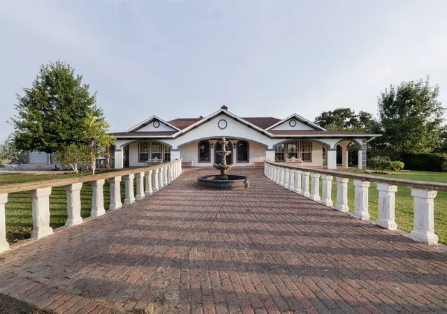 Photo 3 of Single family home for sale at 4699 County Road 1600, Alba, TX 75410 | MLS# 21300632 | Listing updated on 2026-08-22