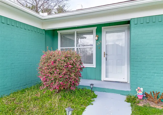 Photo 2 of Single family home for sale at 505 Storrs St, Rockwall, TX 75087 | MLS# 21302701 | Listing updated on 2026-08-27