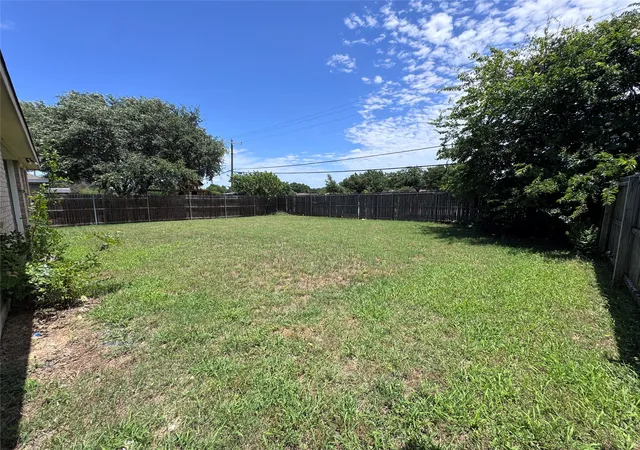 Homes for sale in Crowley, TX | 517 Birch St, Crowley, TX 76036 | MLS# 21304253