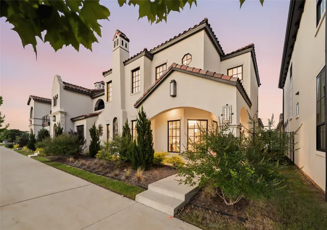 Photo 2 of Single family home for sale at 2959 Sunset Blvd, Flower Mound, TX 75022 | MLS# 21303105 | Listing updated on 2026-09-25