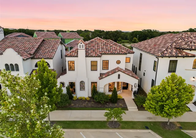 Photo 3 of Single family home for sale at 2959 Sunset Blvd, Flower Mound, TX 75022 | MLS# 21303105 | Listing updated on 2026-09-25