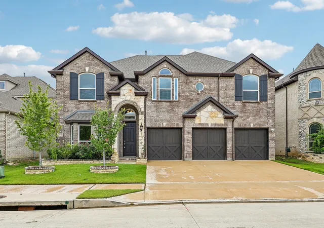 Photo 1 of Single family home for sale at 5828 Painswick Dr, Aubrey, TX 76227 | MLS# 21304383 | Listing updated on 2026-09-26
