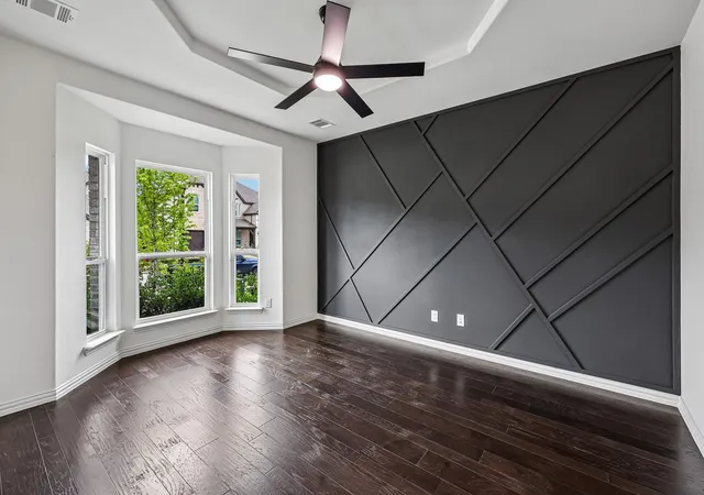 Photo 3 of Single family home for sale at 5828 Painswick Dr, Aubrey, TX 76227 | MLS# 21304383 | Listing updated on 2026-09-26