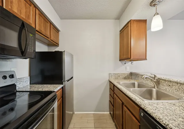 Homes for sale in Dallas, TX | 1503 N Garrett Ave #111, Dallas, TX 75206 | MLS# 21303032