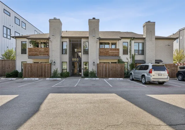 Homes for sale in Dallas, TX | 1503 N Garrett Ave #111, Dallas, TX 75206 | MLS# 21303032