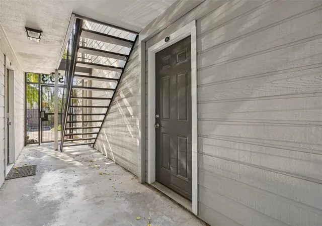 Homes for sale in Dallas, TX | 1503 N Garrett Ave #111, Dallas, TX 75206 | MLS# 21303032