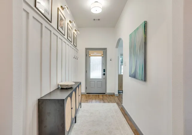 Photo 3 of Sale Pending at 7529 Pleasant Oaks St, Fort Worth, TX 76120 | MLS# 21304100 | Listing updated on 2026-08-31
