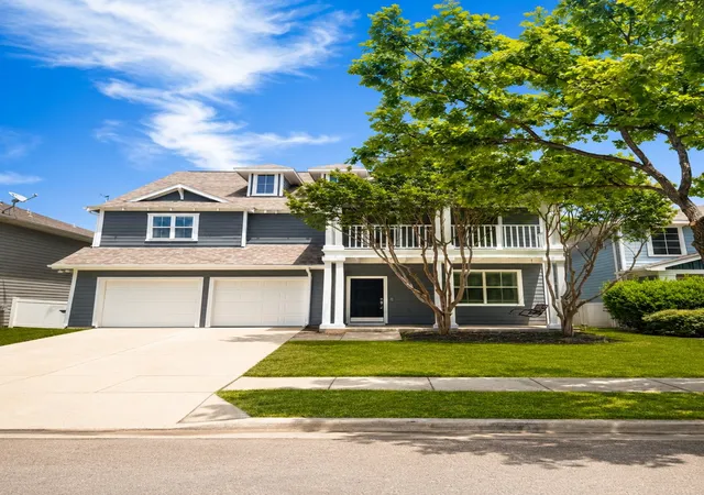 Photo 2 of Single family home for sale at 820 Vernon Dr, Providence Village, TX 76227 | MLS# 21293801 | Listing updated on 2026-08-22