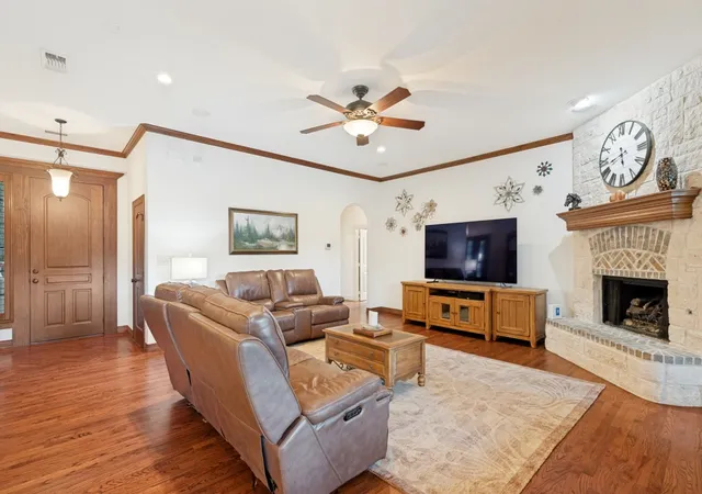 Photo 3 of Single family home for sale at 2860 Forest Dr, Celina, TX 75009 | MLS# 21304136 | Listing updated on 2026-09-23