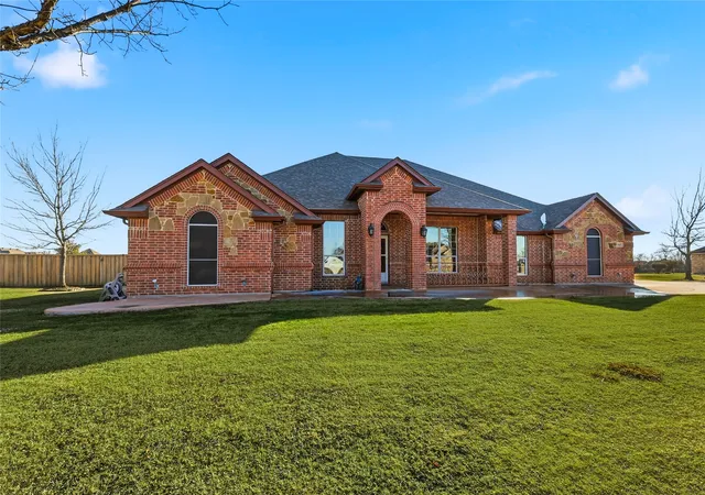 Homes for sale in Northlake, TX | 7915 Stone Ridge Dr, Northlake, TX 76247 | MLS# 21304428