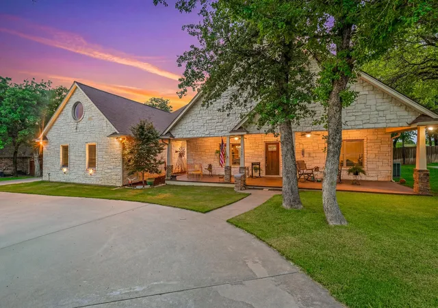 Photo 1 of Sale Pending at 1085 Walking Horse Dr, Stephenville, TX 76401 | MLS# 21302913 | Listing updated on 2026-07-24