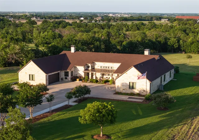 Photo 2 of Single family home for sale at 1880 Lone Star Rd, Celina, TX 75009 | MLS# 21295638 | Listing updated on 2026-08-22