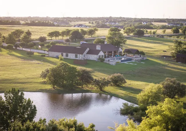 Photo 3 of Single family home for sale at 1880 Lone Star Rd, Celina, TX 75009 | MLS# 21295638 | Listing updated on 2026-08-22