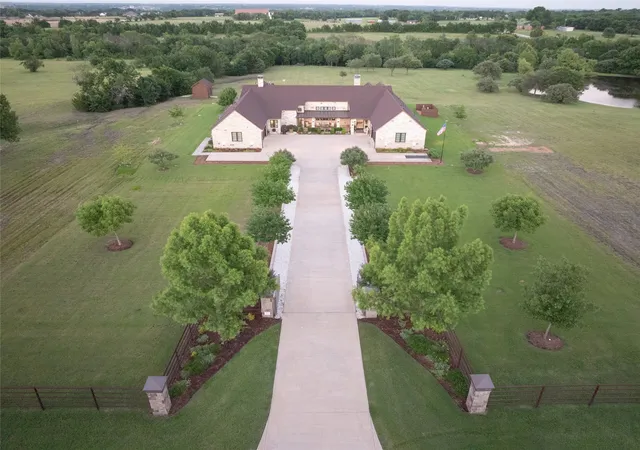 Photo 3 of Single family home for sale at 1880 Lone Star Rd, Celina, TX 75009 | MLS# 21295638 | Listing updated on 2026-08-22