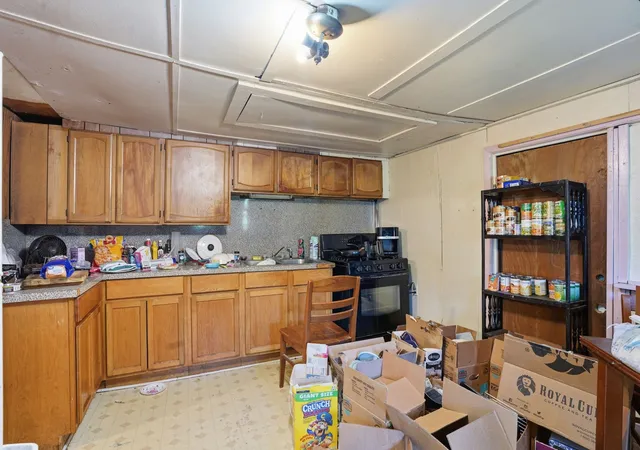Photo 3 of Single family home for sale at 916 Turner St, Waco, TX 76704 | MLS# 21304675 | Listing updated on 2026-07-23