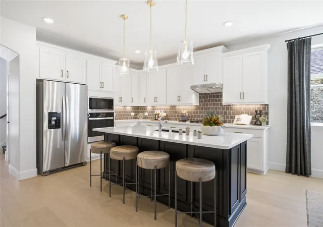 Photo 2 of Sale Pending at 110 Wildhaven Dr, Rockwall, TX 75087 | MLS# 21304761 | Listing updated on 2026-08-24