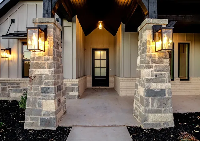 Photo 3 of Single family home for sale at 9453 Bluestem Ln, Justin, TX 76247 | MLS# 21303692 | Listing updated on 2026-08-22