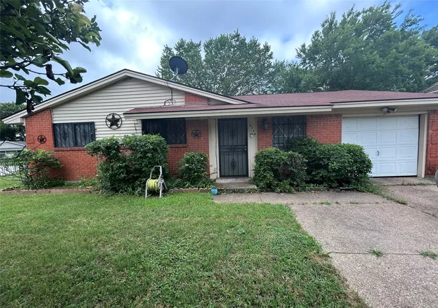 Photo 1 of Single family home for sale at 6759 La Grange Dr, Dallas, TX 75241 | MLS# 21304851 | Listing updated on 2026-07-21