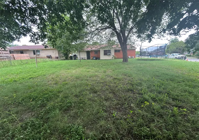 Photo 2 of Single family home for sale at 6759 La Grange Dr, Dallas, TX 75241 | MLS# 21304851 | Listing updated on 2026-07-21