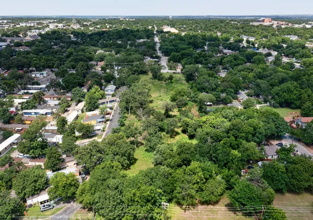 Photo 3 of Land for sale at 433 N East St, Arlington, TX 76011 | MLS# 21295724 | Listing updated on 2026-10-02