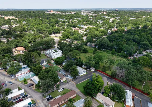 Photo 4 of Land for sale at 433 N East St, Arlington, TX 76011 | MLS# 21295724 | Listing updated on 2026-10-02