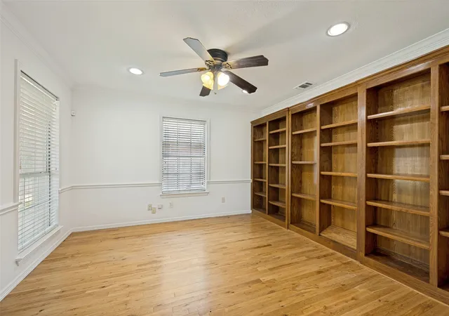Photo 3 of Single family home for sale at 1432 Holley Creek Ln, Mansfield, TX 76063 | MLS# 21277840 | Listing updated on 2026-09-23