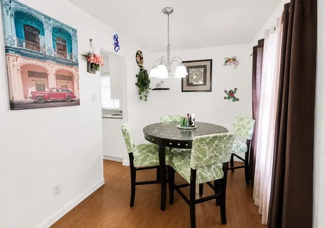 Photo 4 of Single family home for sale at 915 N 7Th St, Sanger, TX 76266 | MLS# 21304998 | Listing updated on 2026-07-18