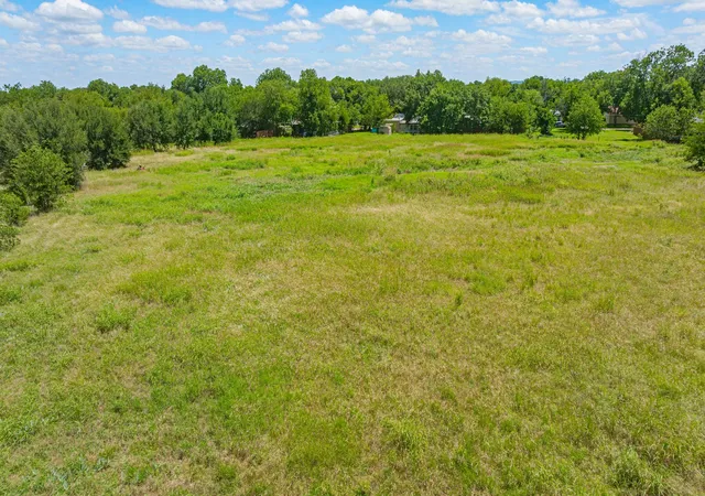 Photo 2 of Land for sale at 912 W Bridge St, Granbury, TX 76048 | MLS# 21304961 | Listing updated on 2026-08-28