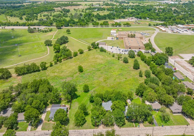 Photo 4 of Land for sale at 912 W Bridge St, Granbury, TX 76048 | MLS# 21304961 | Listing updated on 2026-10-07