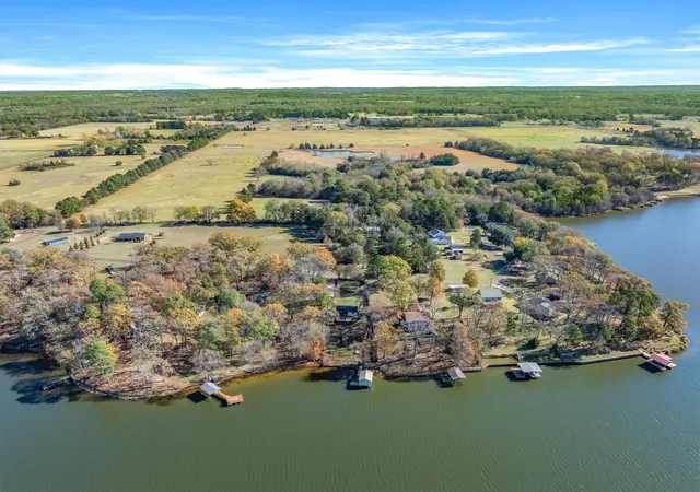 Photo 4 of Sale Pending at 380 S County Road 4837, Winnsboro, TX 75494 | MLS# 21305021 | Listing updated on 2026-08-22