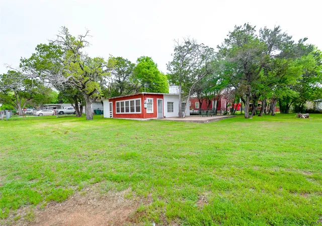 Photo 3 of Single family home for sale at 137 Center Loop, Whitney, TX 76692 | MLS# 21304984 | Listing updated on 2026-08-22