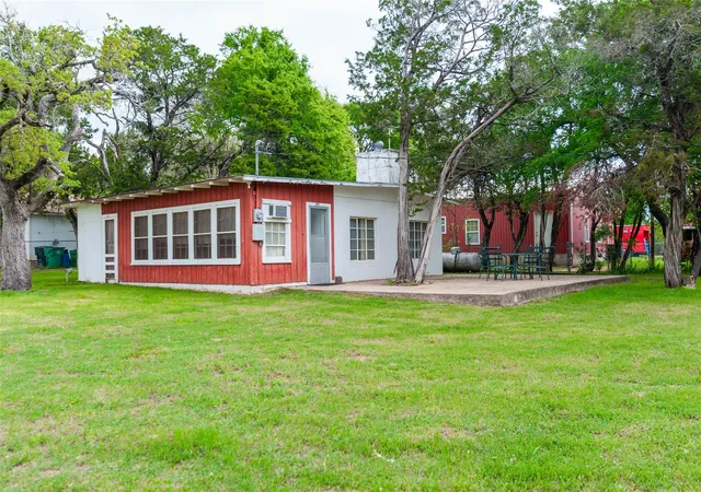 Photo 4 of Single family home for sale at 137 Center Loop, Whitney, TX 76692 | MLS# 21304984 | Listing updated on 2026-08-22