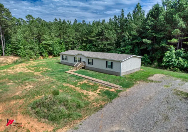 1st image of 713 Nw 12th St, Springhill, LA 71075 | MLS# 21305078